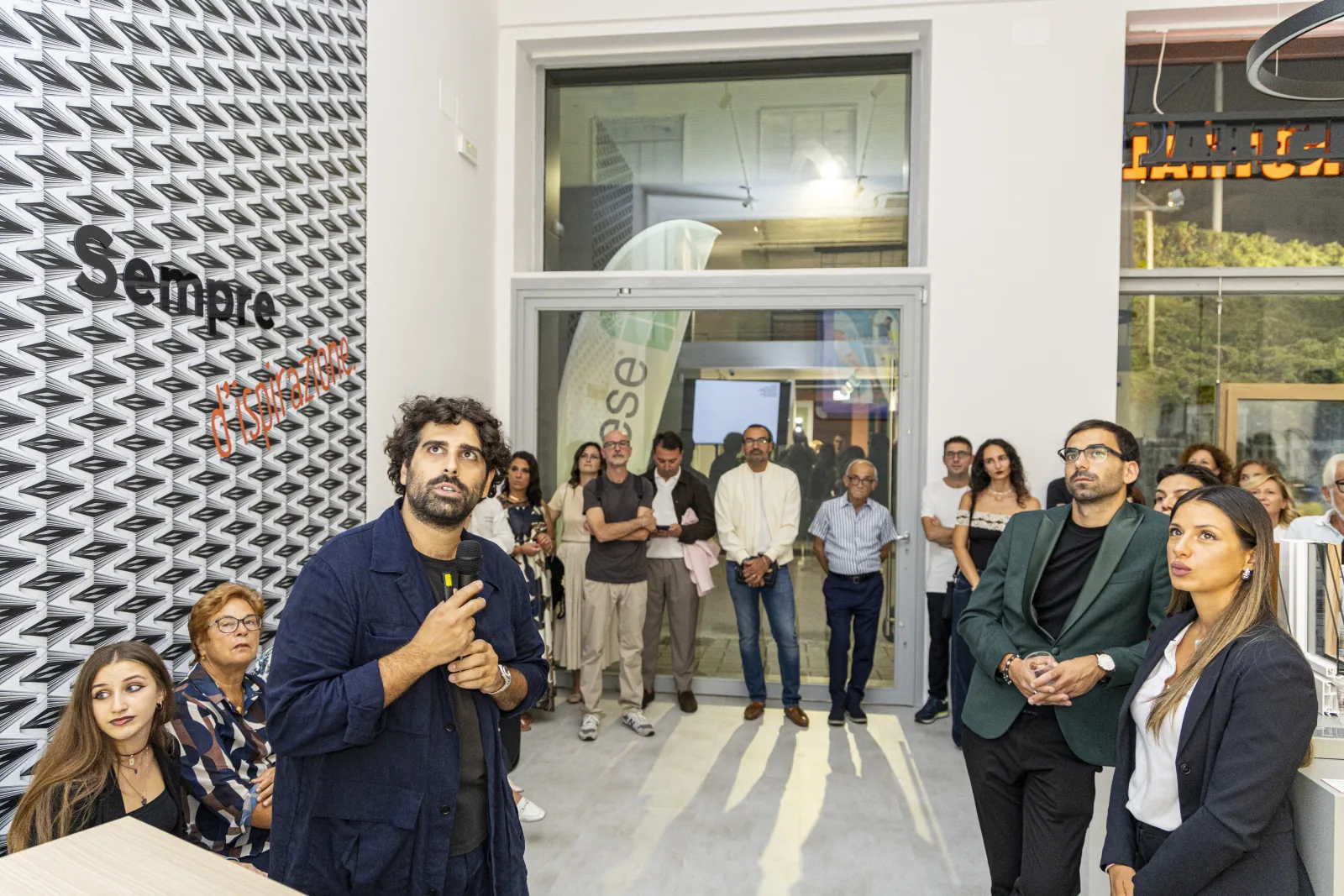 Mariano Cuofano con il pubblico dell evento del 19 settembre 2026